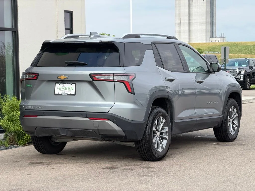 Used 2025 Gray Chevrolet LT image 5