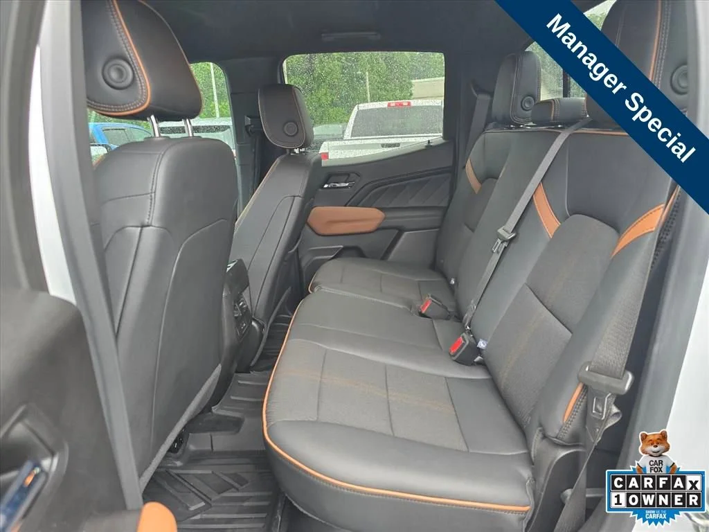 Used 2024 Summit White GMC AT4 image 9