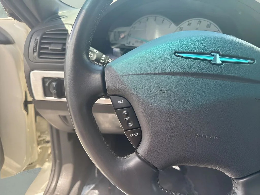 Used 2002 White Ford Base image 14