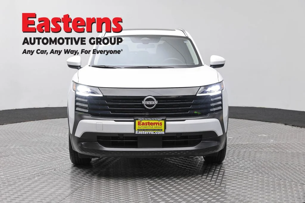 Used 2025 White Nissan SV image 2