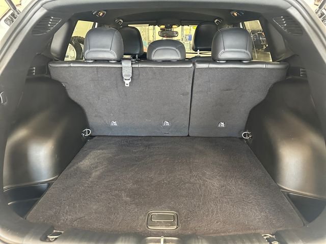 Used 2025 White Jeep Limited image 17