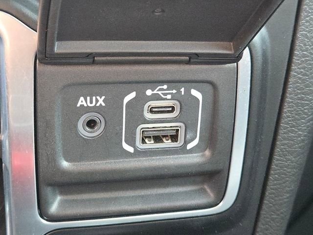 Used 2022 Firecracker Red Clearcoat Jeep Altitude image 12