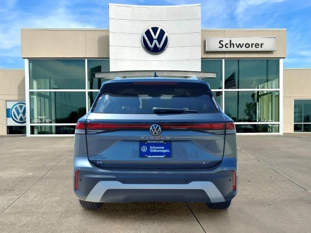 New 2026 Platinum Gray Metallic Volkswagen SE 4Motion image 6