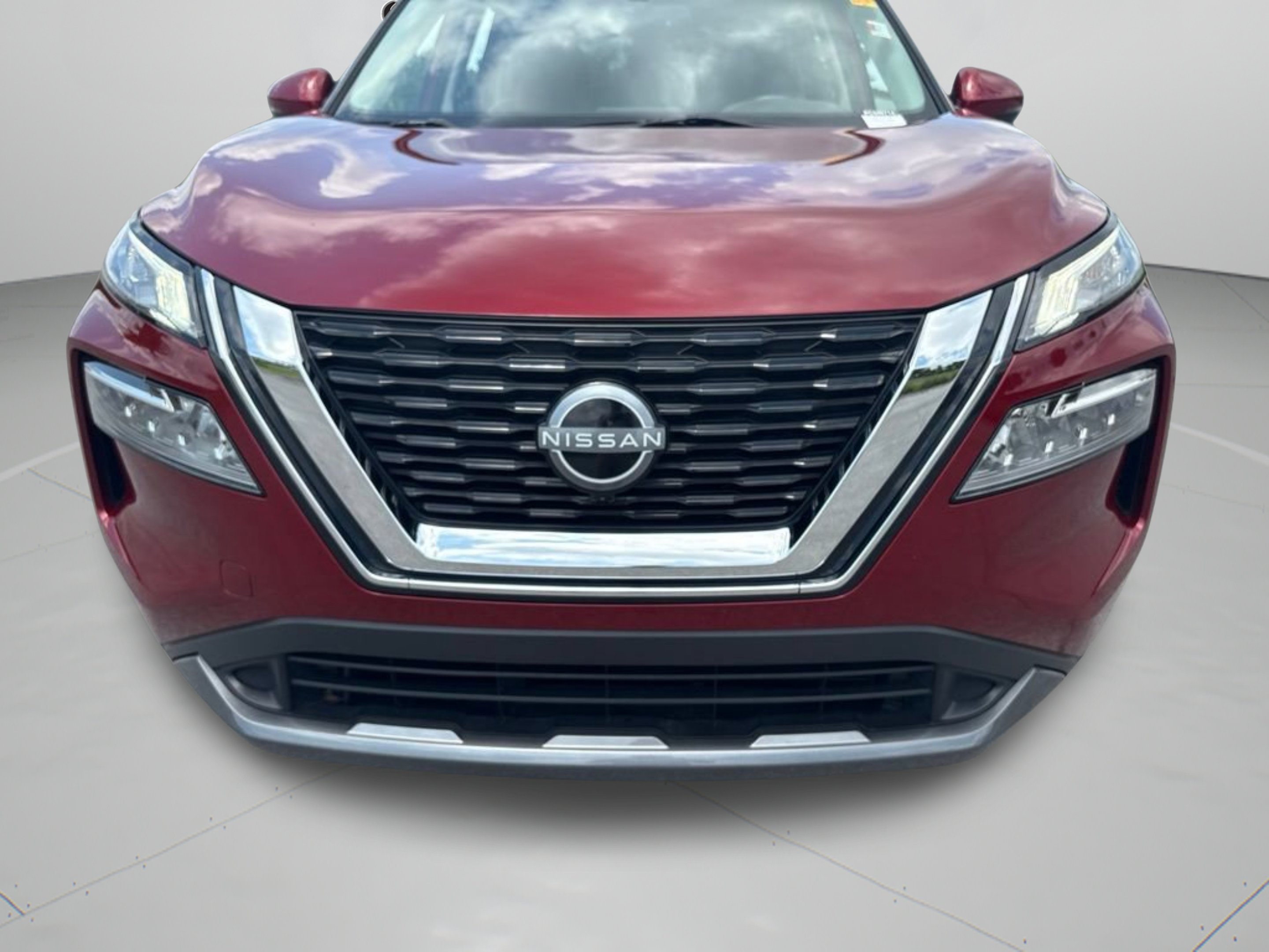 Used 2023 Scarlet Ember Tintcoat Nissan SL image 4