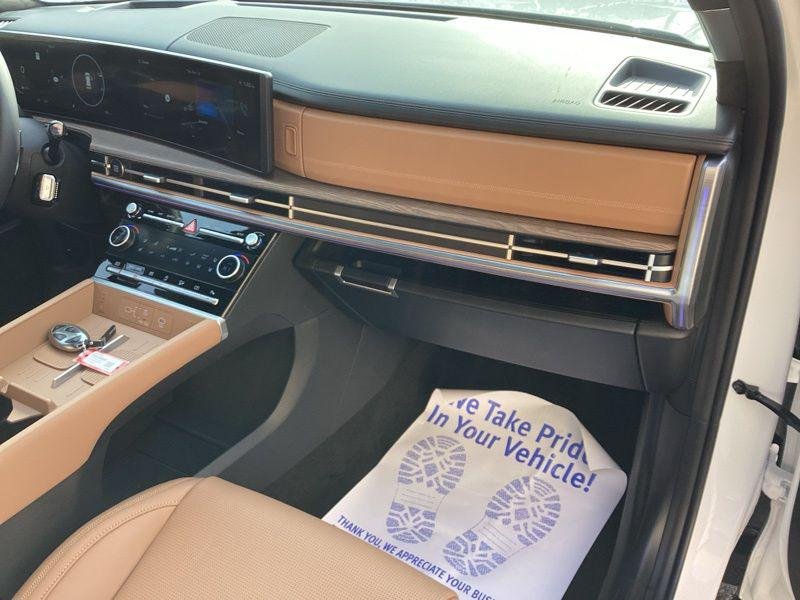 New 2026 White Hyundai Calligraphy AWD image 24