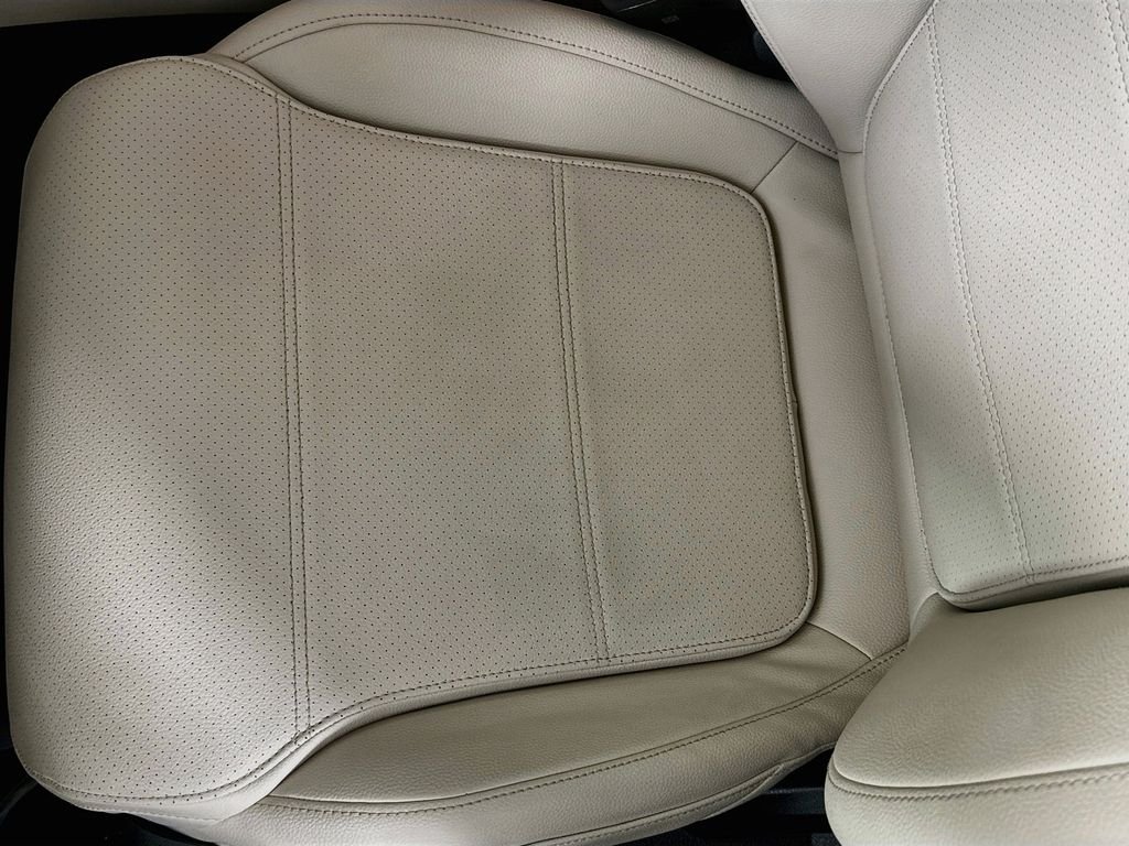 Certified Used 2024 White Mercedes-Benz C 300 image 20