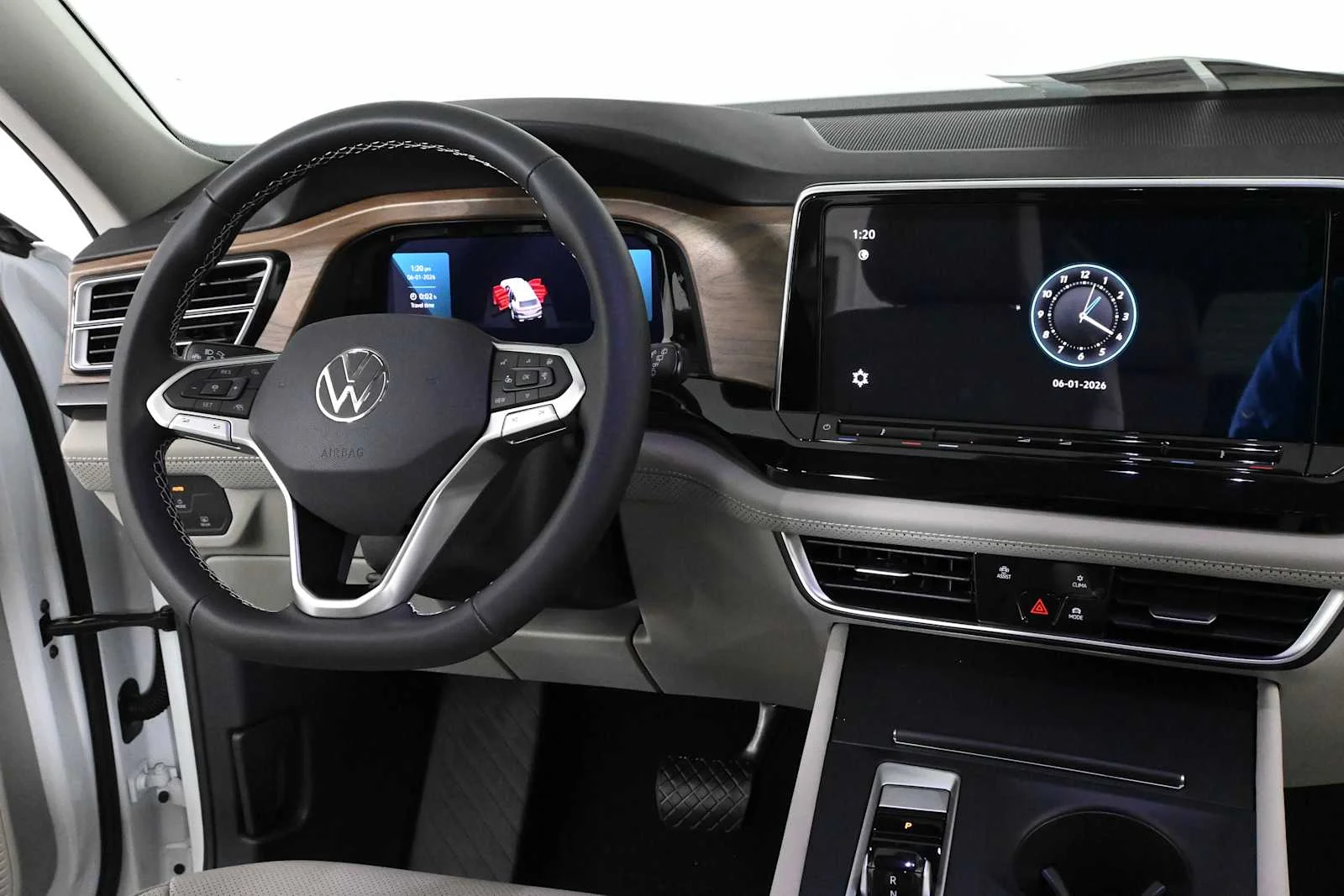 New 2026 Opal White Pearl Volkswagen 2.0T SE image 3