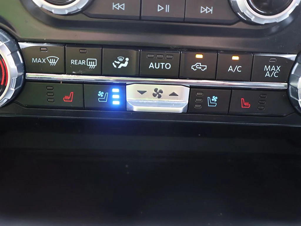 Used 2023 Gray Ford Lariat image 49