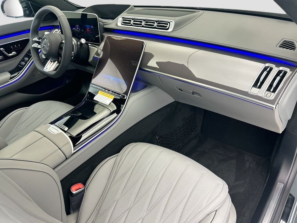 New 2026 MANUFAKTUR Silicon Grey Mercedes-Benz S 63 E AMG® image 16