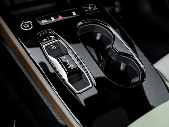 Used 2025 Horizon Blue Metallic Audi  image 26