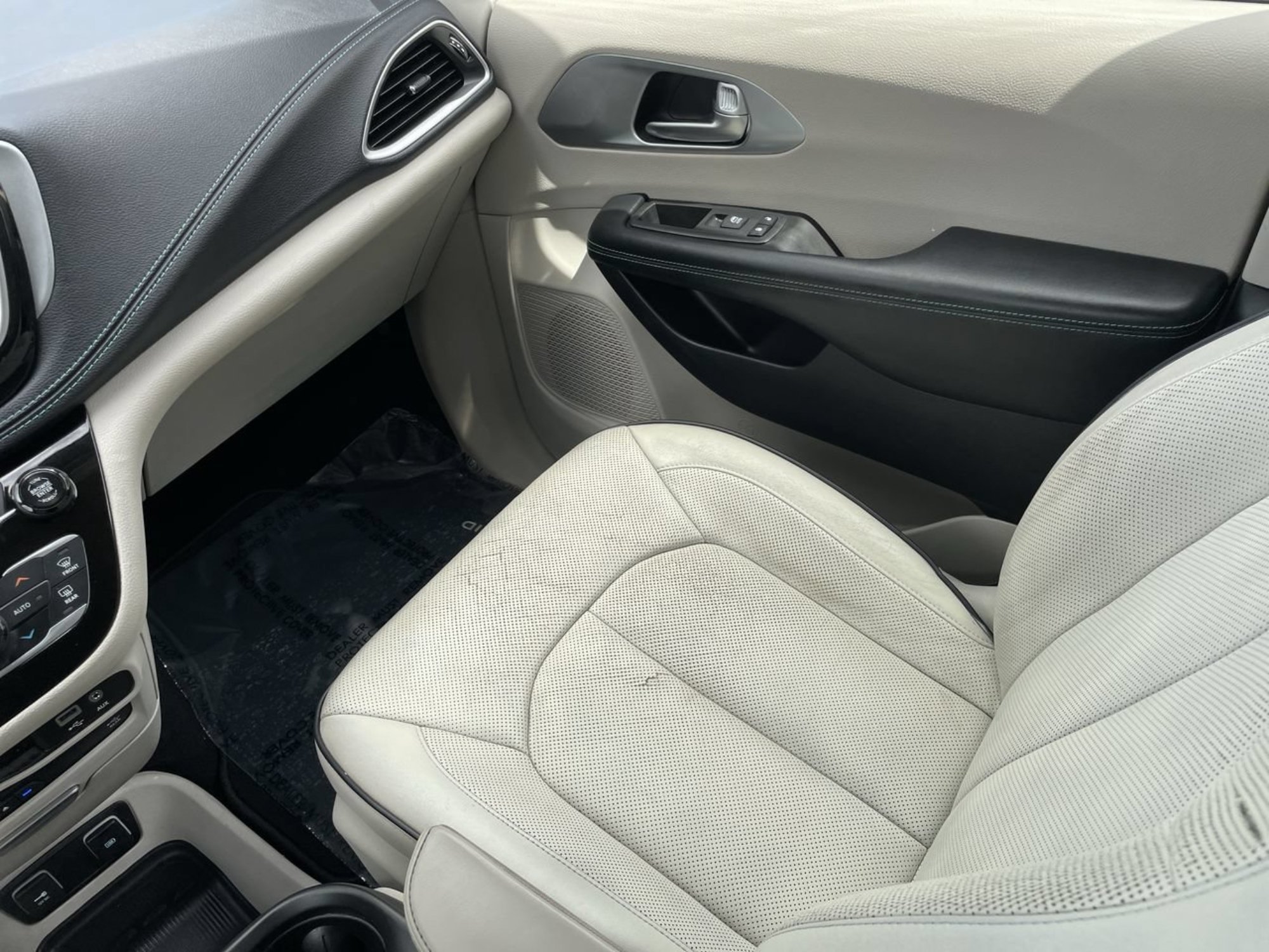 Used 2017 Tusk White Chrysler Platinum image 16