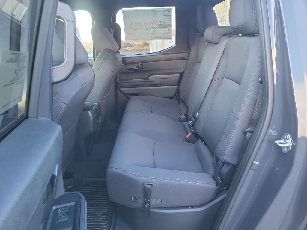 2025 Toyota Tacoma SR5 - Photo 24