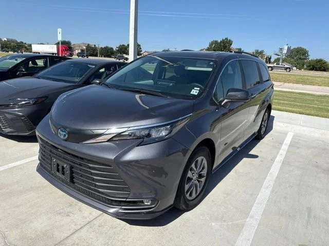 Used 2025 Gray Toyota XLE image 1