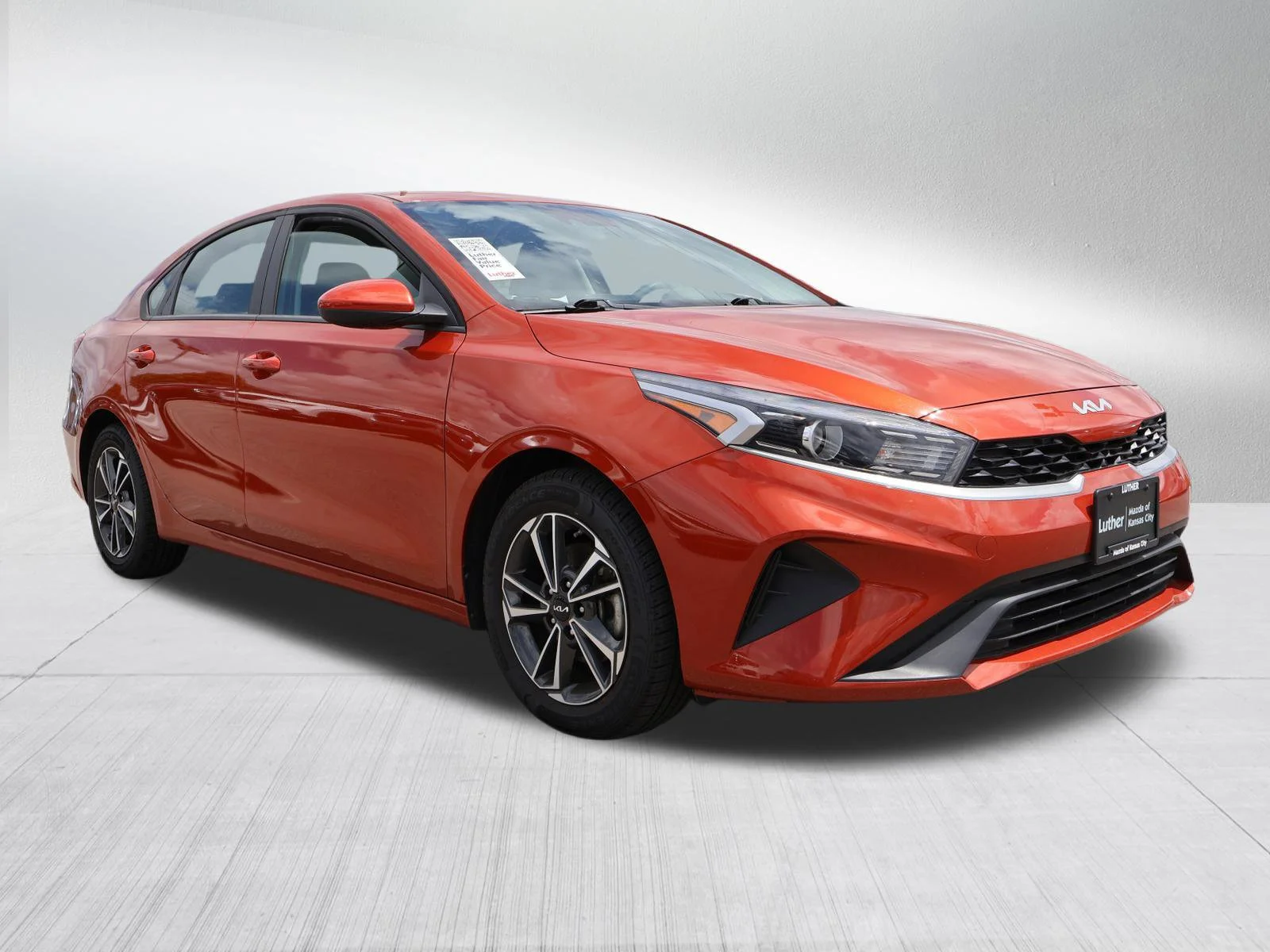 2023 Kia Forte LXS AT's photo