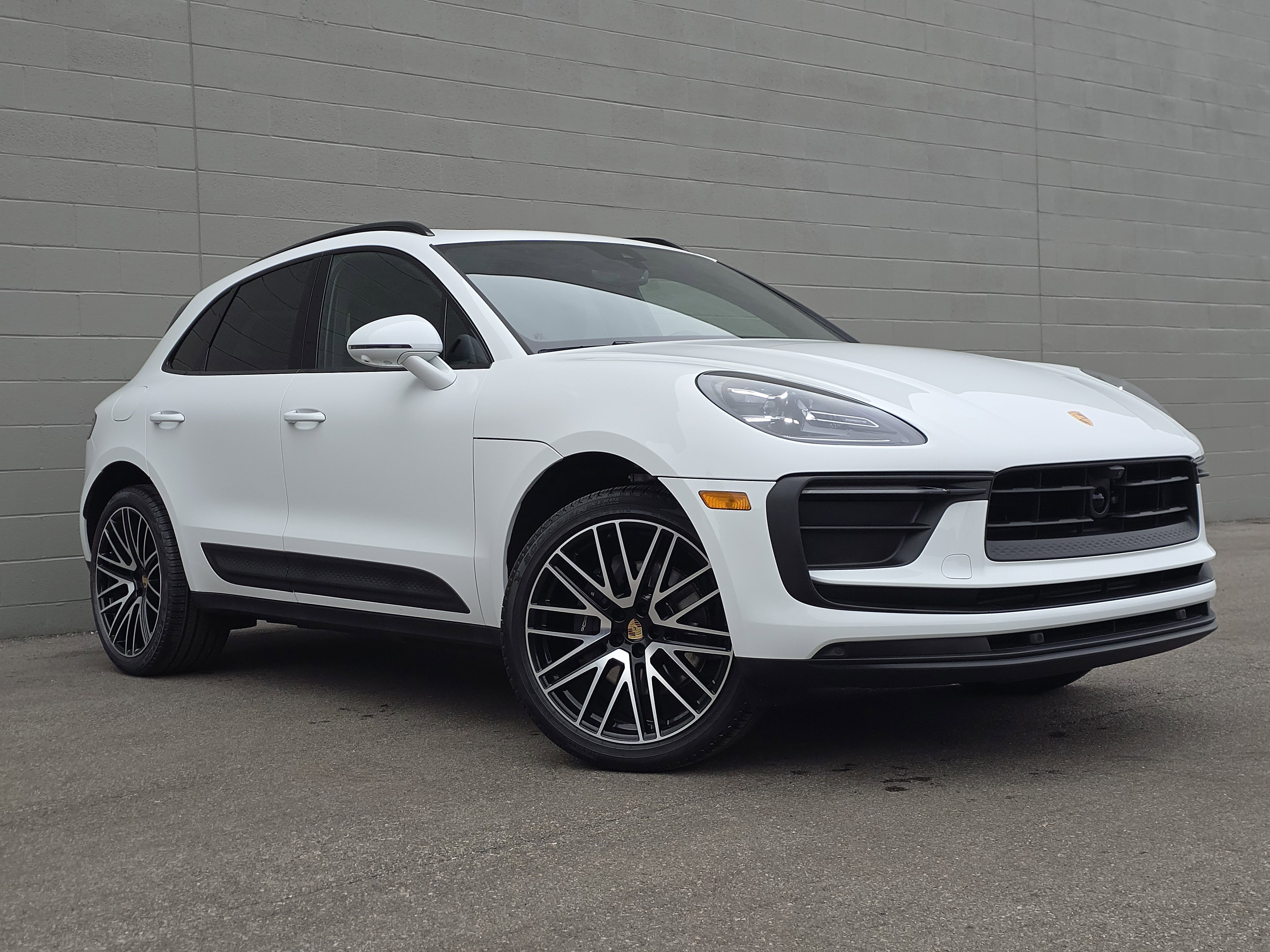 Used 2025 White Porsche  image 7