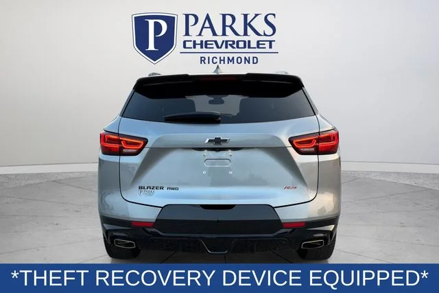 Used 2023 Gray Chevrolet RS image 6