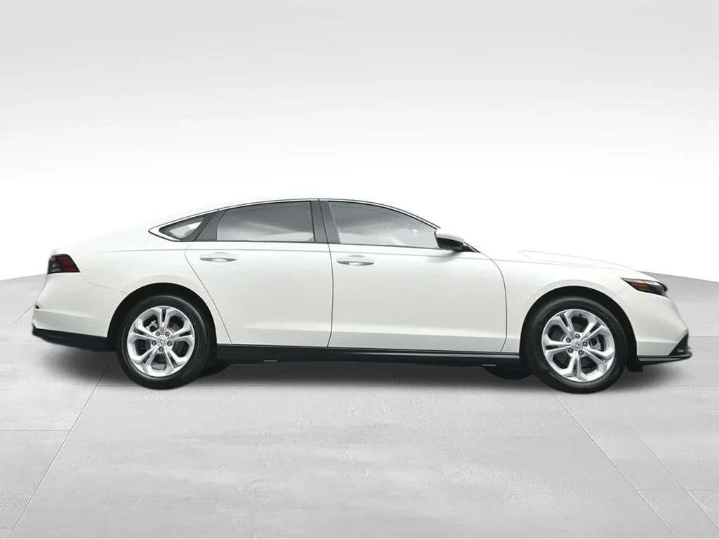 New 2026 Platinum White Pearl Honda LX image 39
