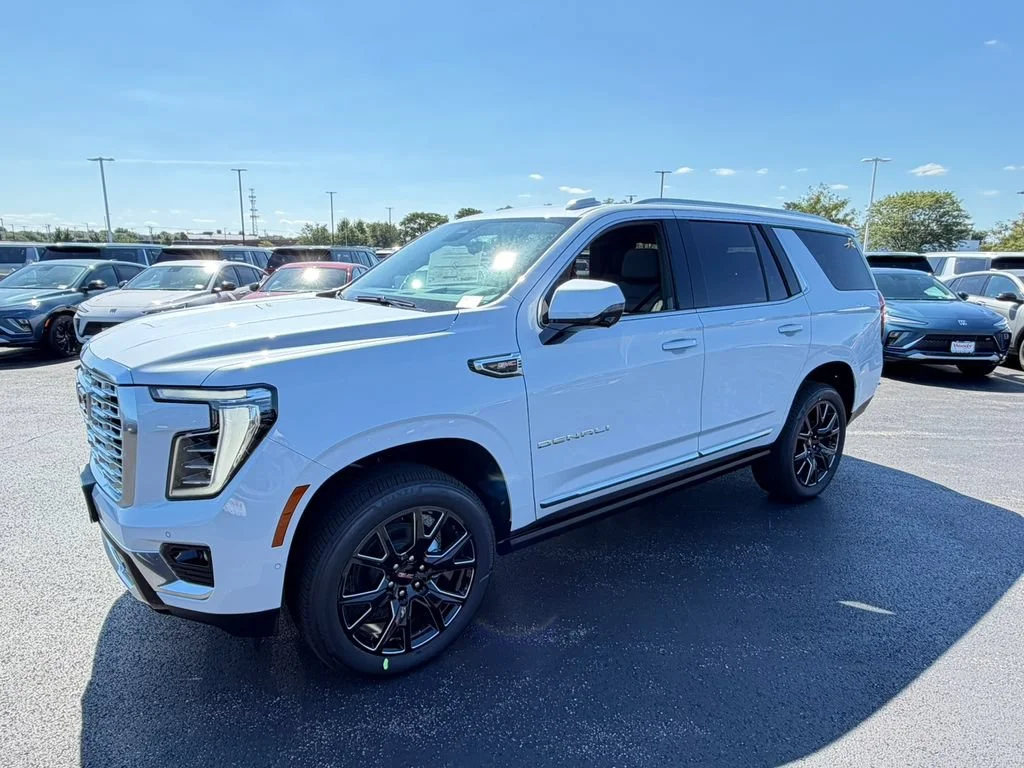 2026 GMC Yukon Denali - Photo 8