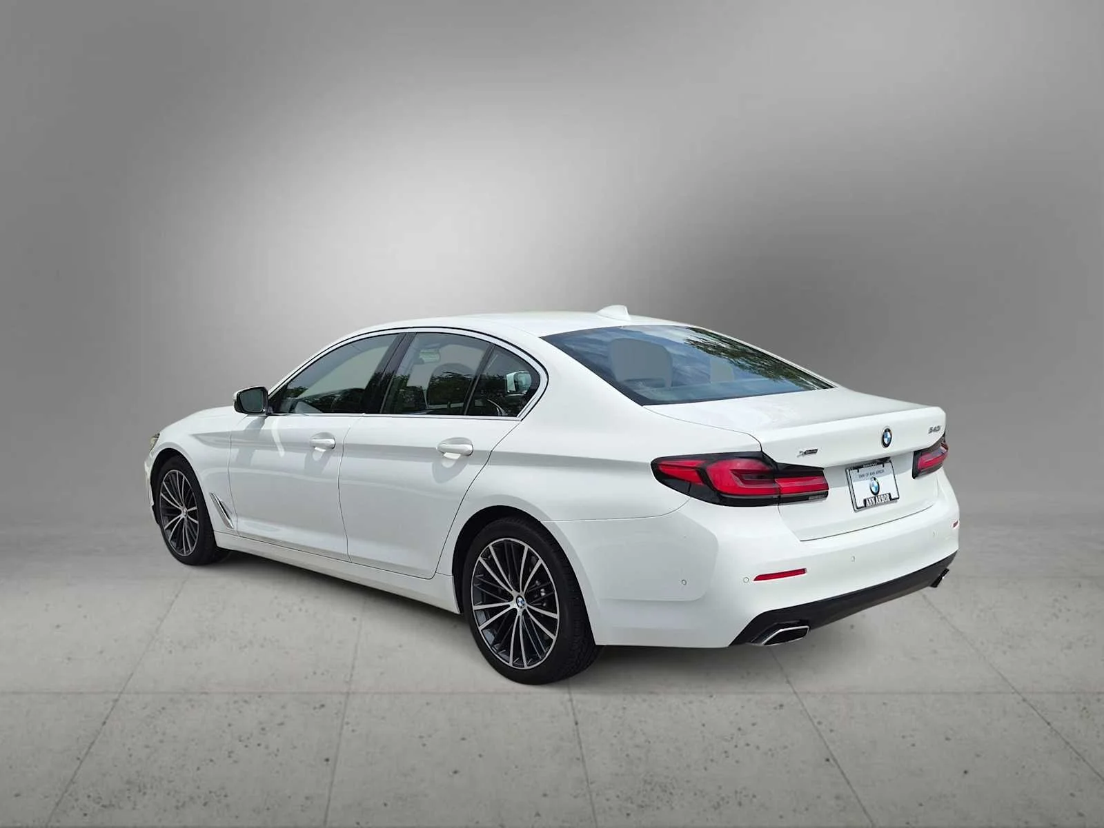 Used 2021 Alpine White BMW 540i xDrive image 6