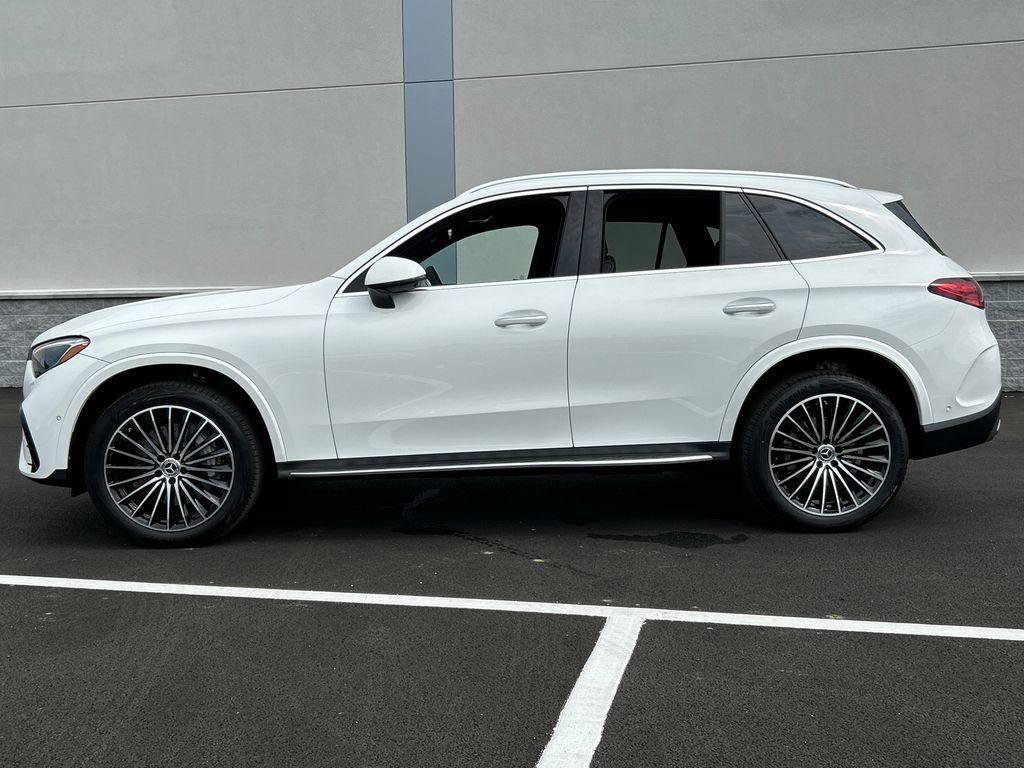New 2026 Polar White Mercedes-Benz GLC 300 image 41