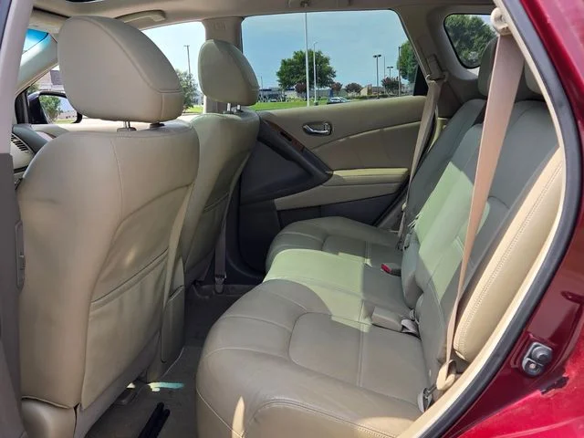 Used 2012 Red Nissan LE image 6