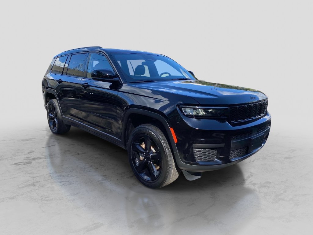 Used 2023 Black Jeep Altitude image 11