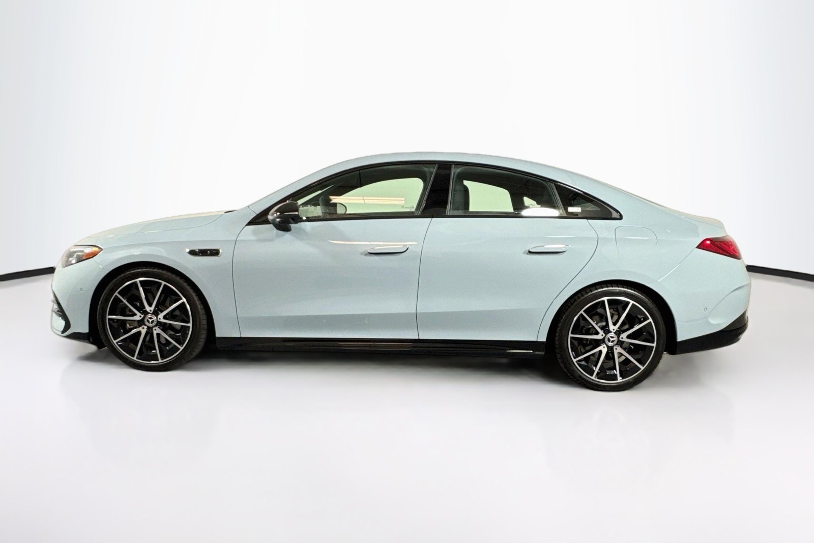 New 2027 Liquid Crystal Green Mercedes-Benz CLA 220 Hybrid image 8
