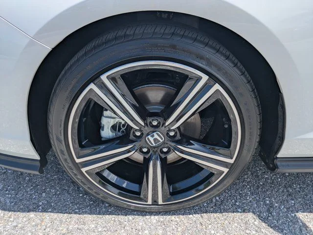 2026 Honda Accord Hybrid Sport - Photo 11