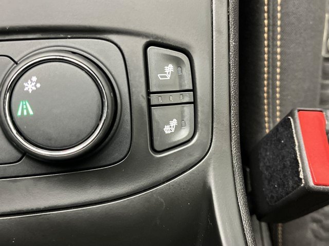 Used 2018 Summit White GMC SLE image 22