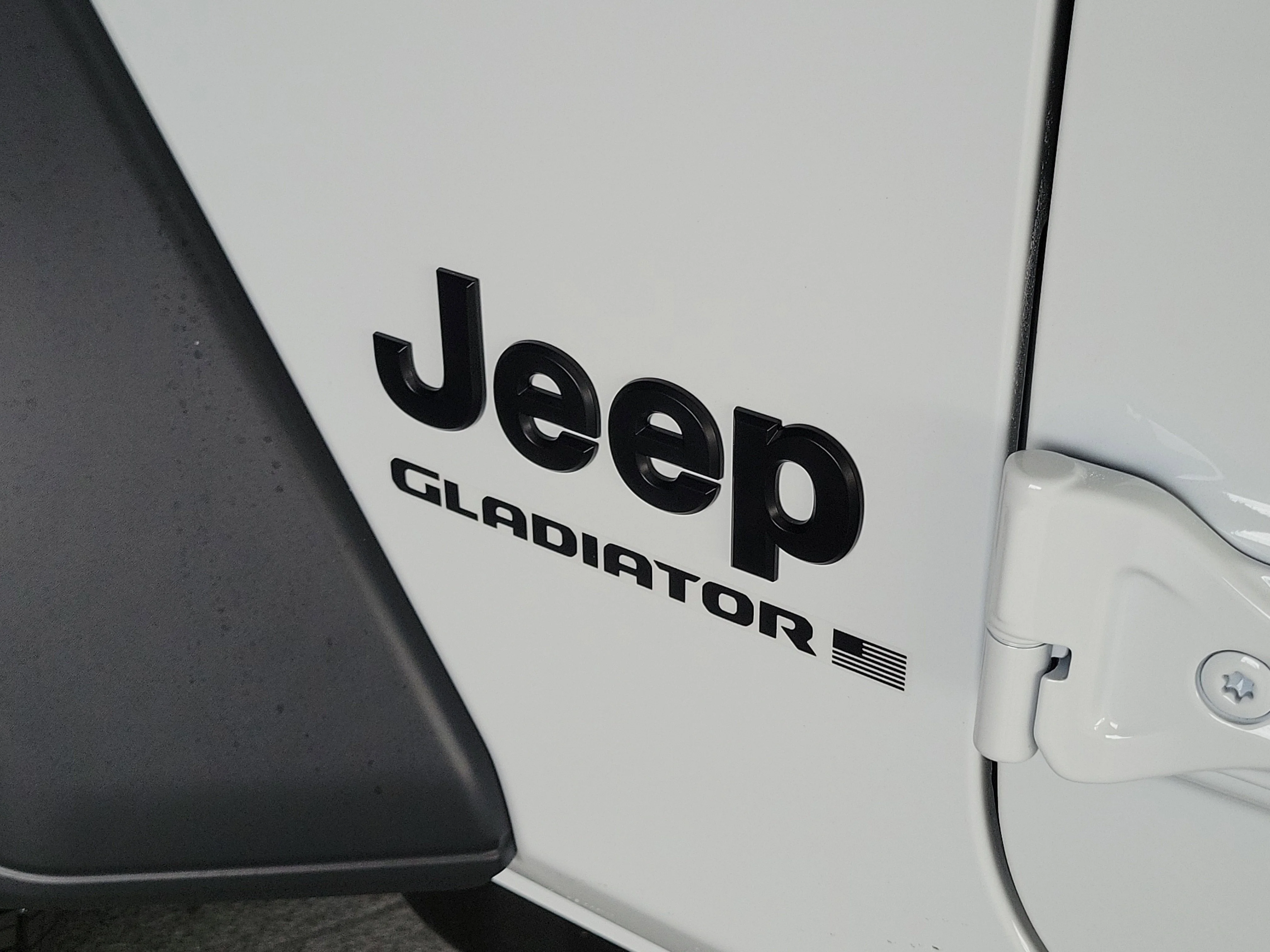 New 2026 Bright White Clear-Coat Exterior Paint Jeep Sport image 4