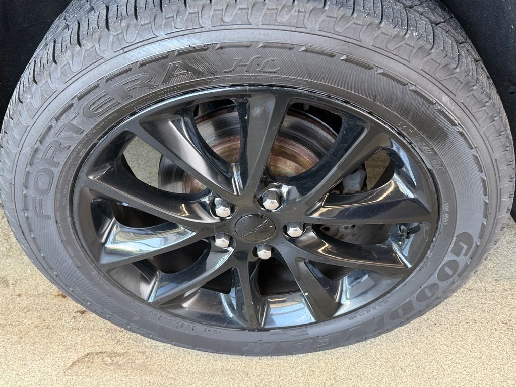 Used 2018 Gray Dodge GT image 8