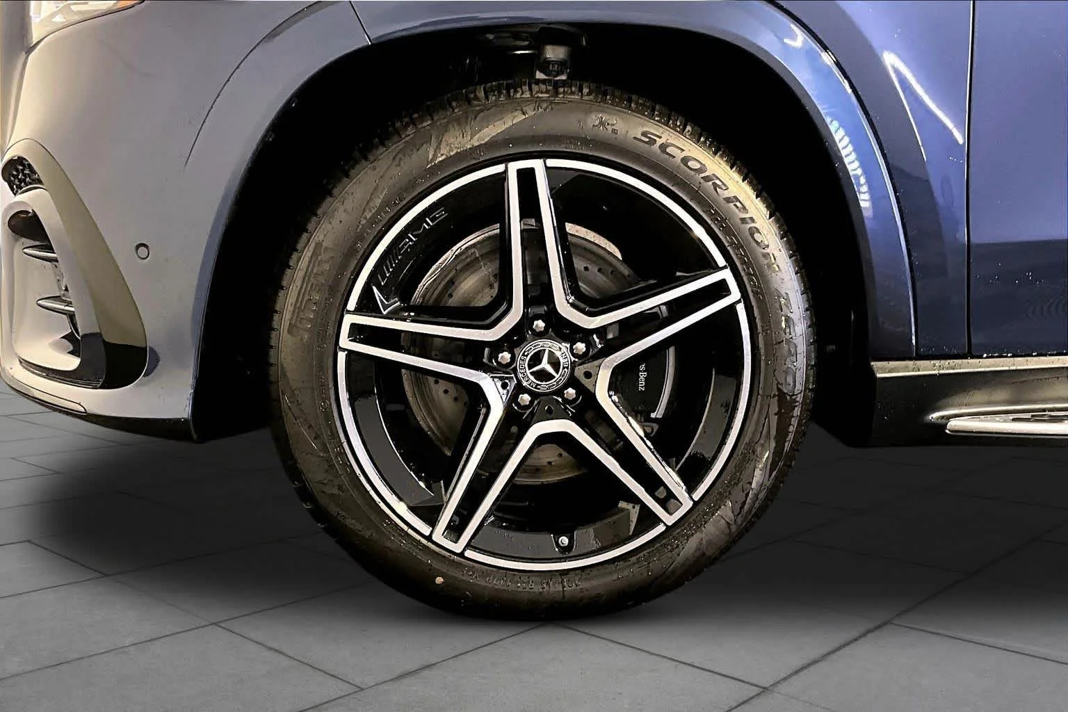 New 2026 Twilight Blue Metallic Mercedes-Benz GLS 450 image 17