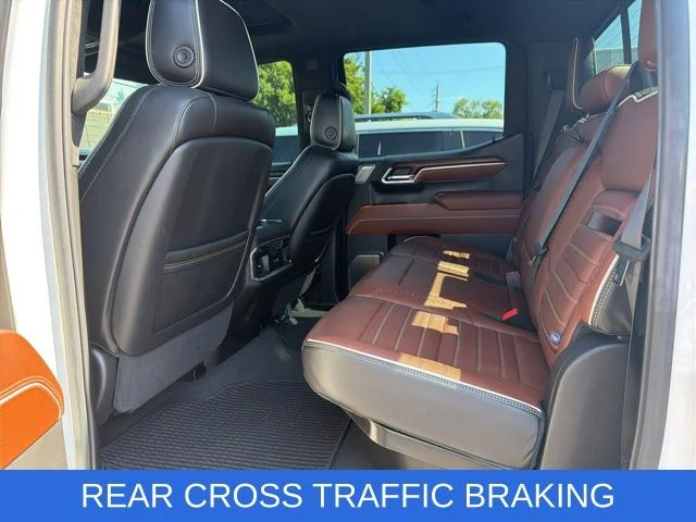 Used 2024 White GMC Denali Ultimate image 9