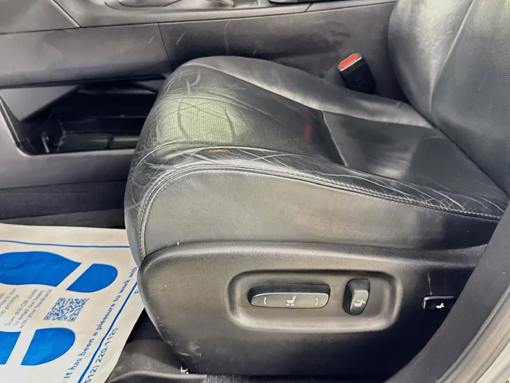 Used 2015 Silver Lexus 350 image 23
