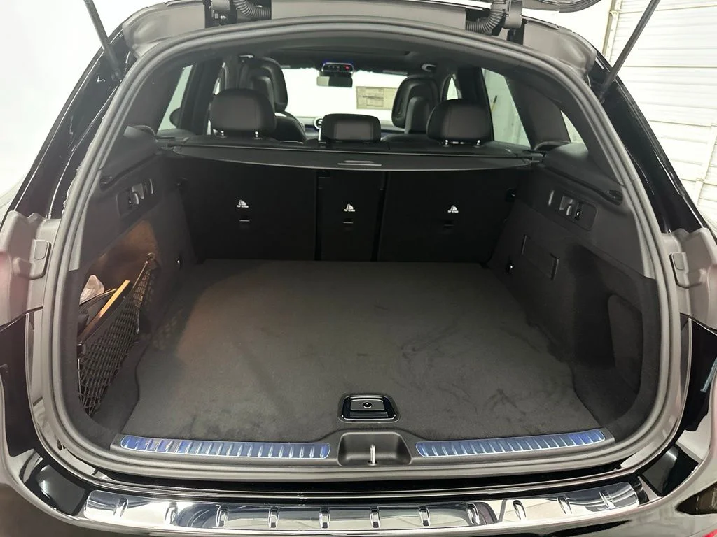 New 2027 Black Mercedes-Benz GLC 300 image 27
