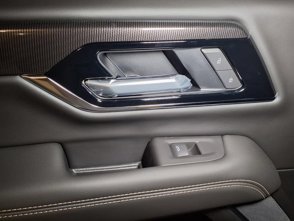 2026 GMC Yukon XL Elevation - Photo 11
