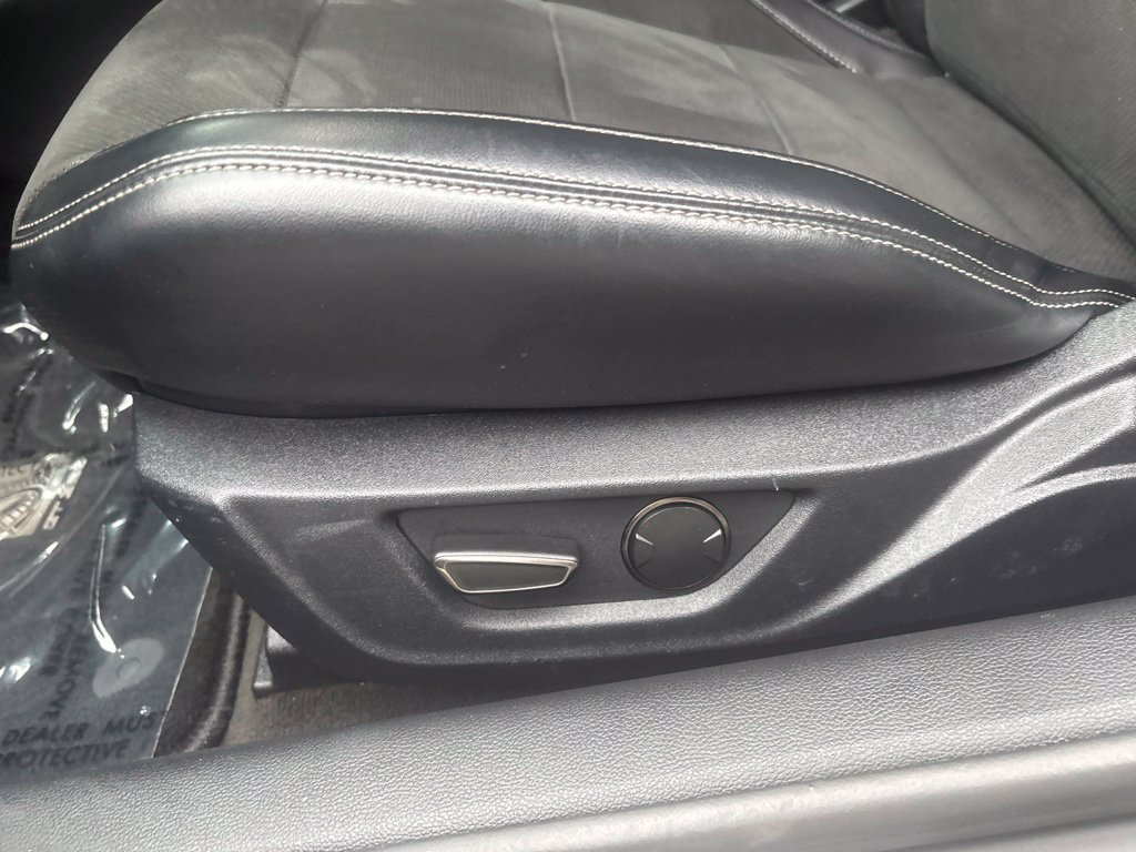 Used 2016 Black Ford Shelby GT350 image 18