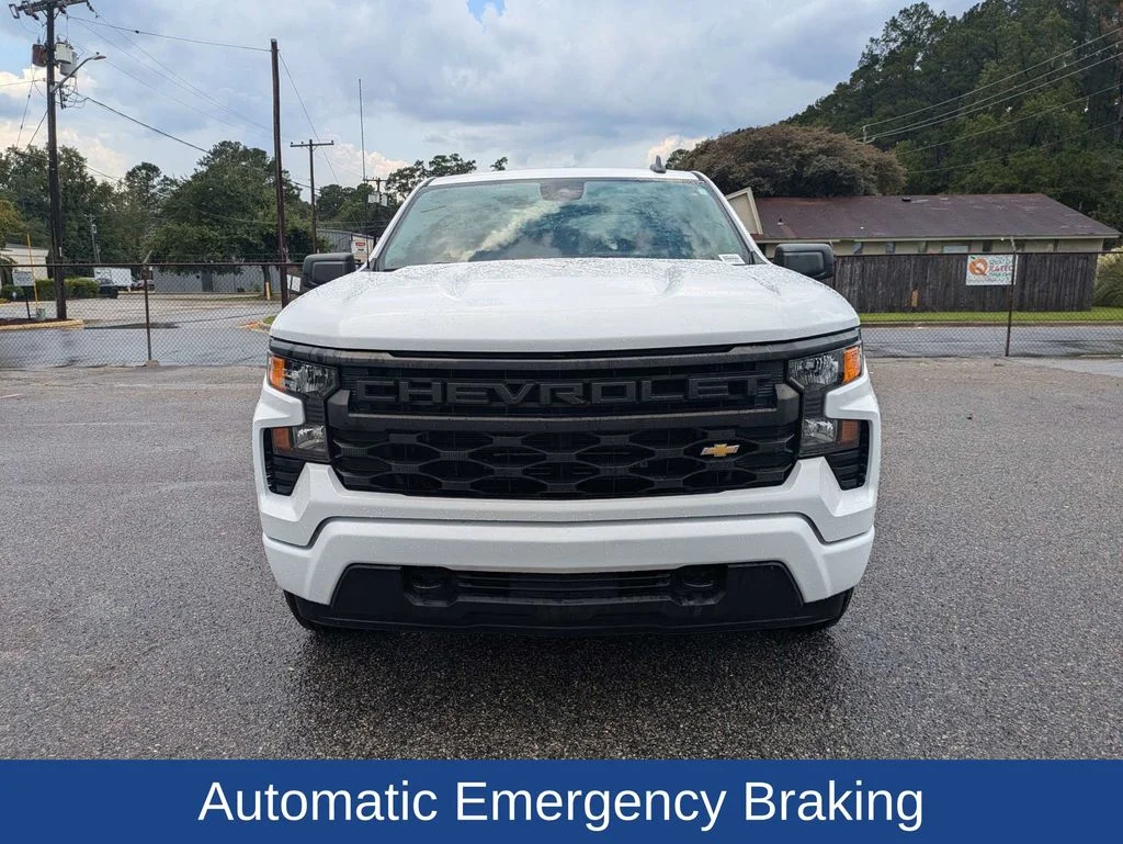 Used 2023 Summit White Chevrolet Custom image 9