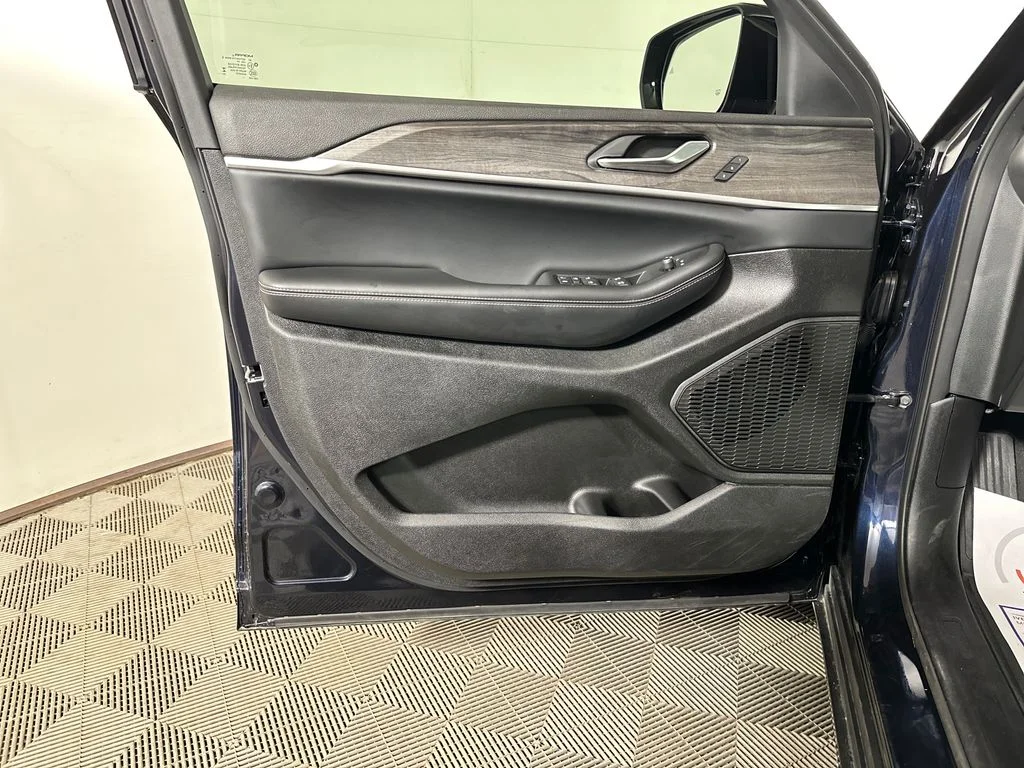 Used 2025 Black Jeep Limited image 15