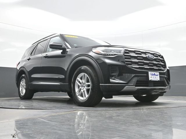 Used 2025 Black Ford Active image 23