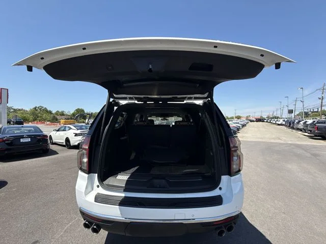 Used 2022 White Chevrolet Premier image 23