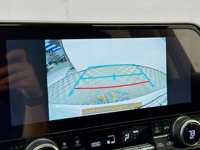2023 Toyota Highlander XLE - Photo 14