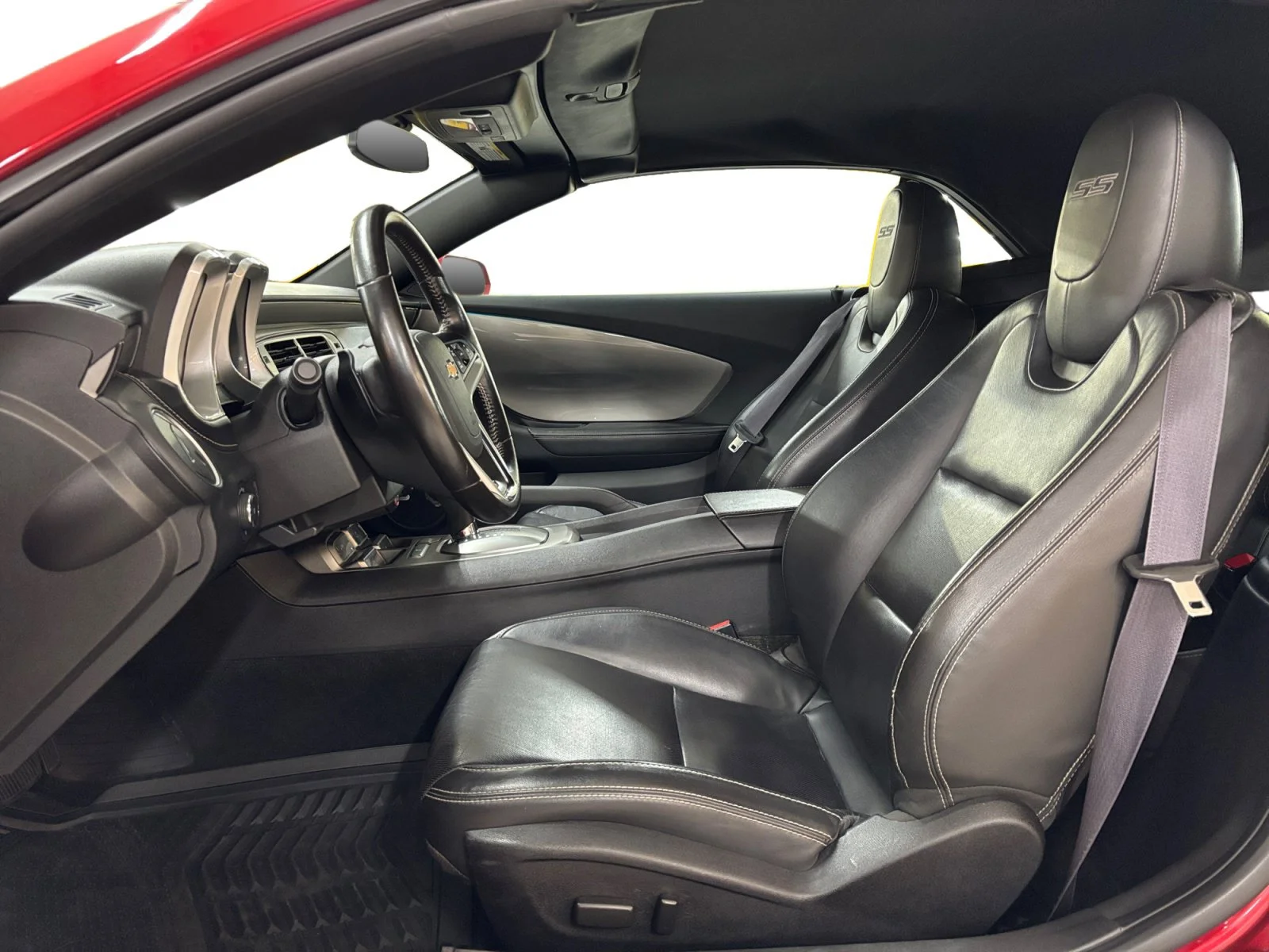 Used 2015 Red Chevrolet SS image 10