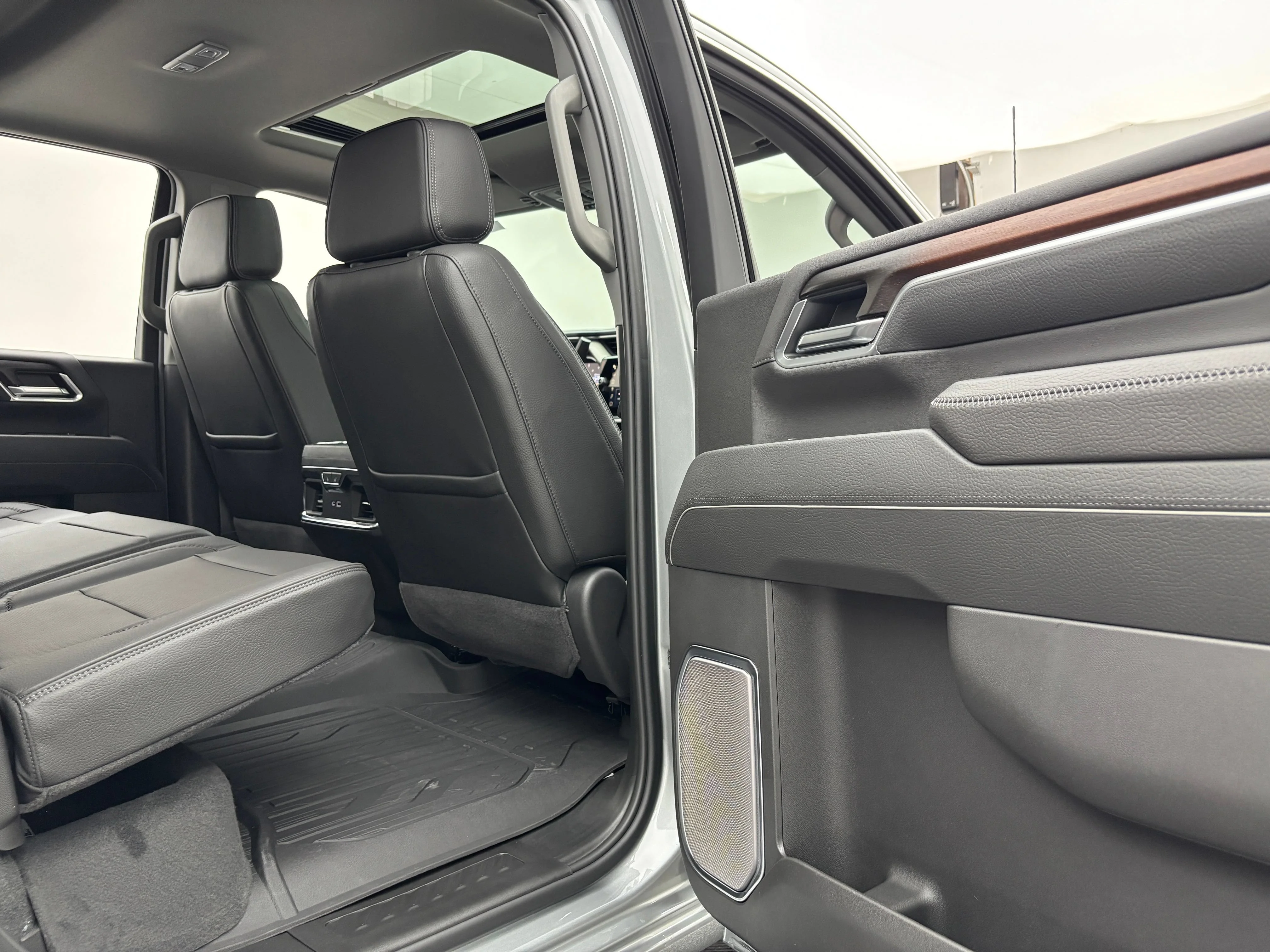 2026 GMC Sierra 3500HD Denali - Photo 42