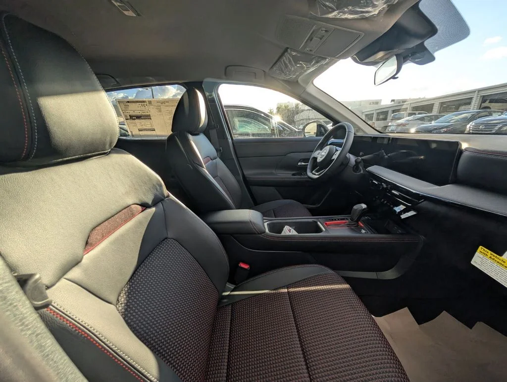 2026 Nissan KICKS SR - Photo 14