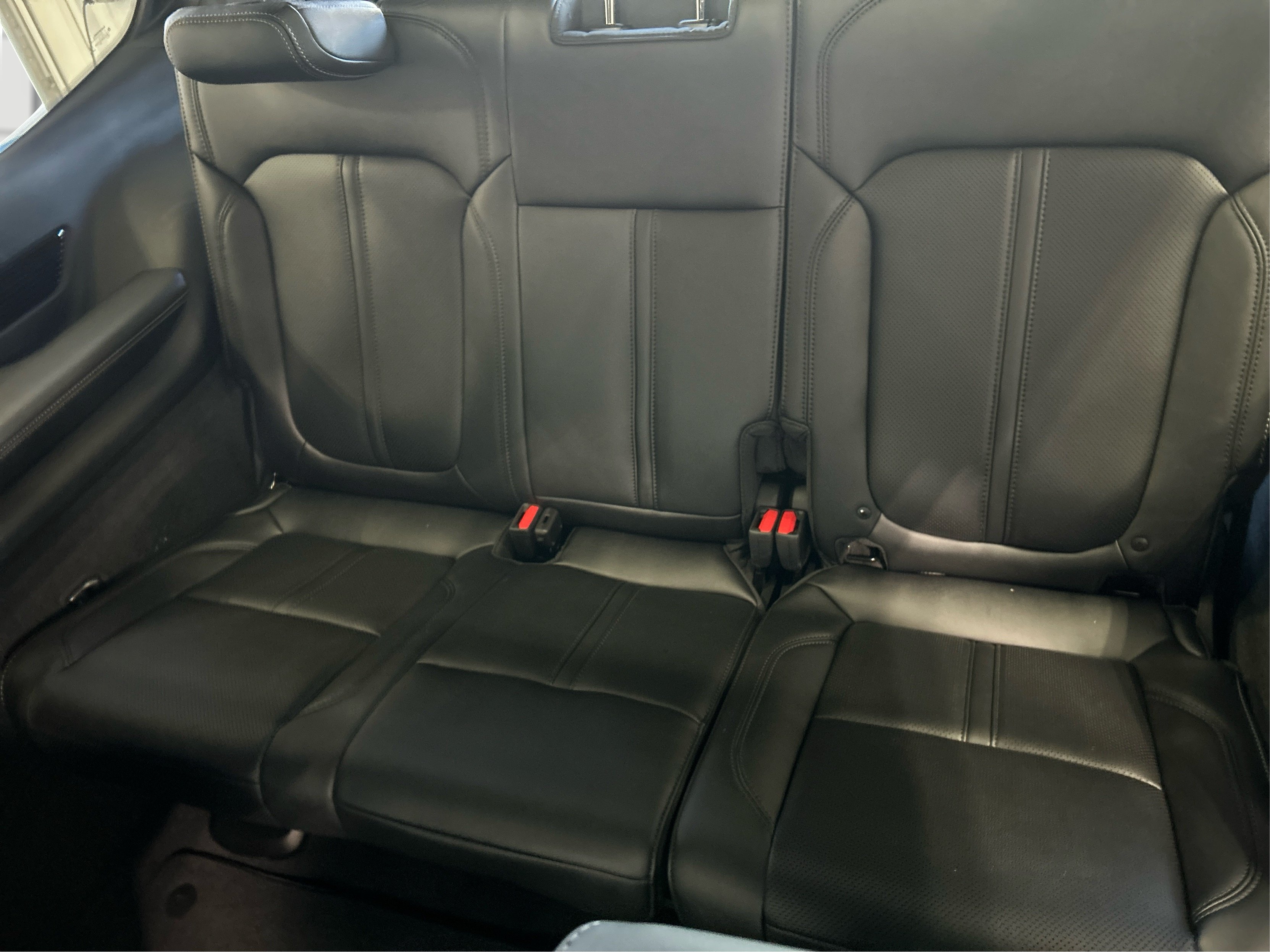 New 2026 High Gloss Black Exterior Paint Jeep Summit Obsidian image 31