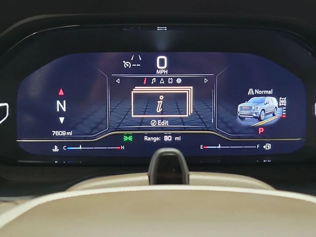 2024 GMC Yukon Denali - Photo 16
