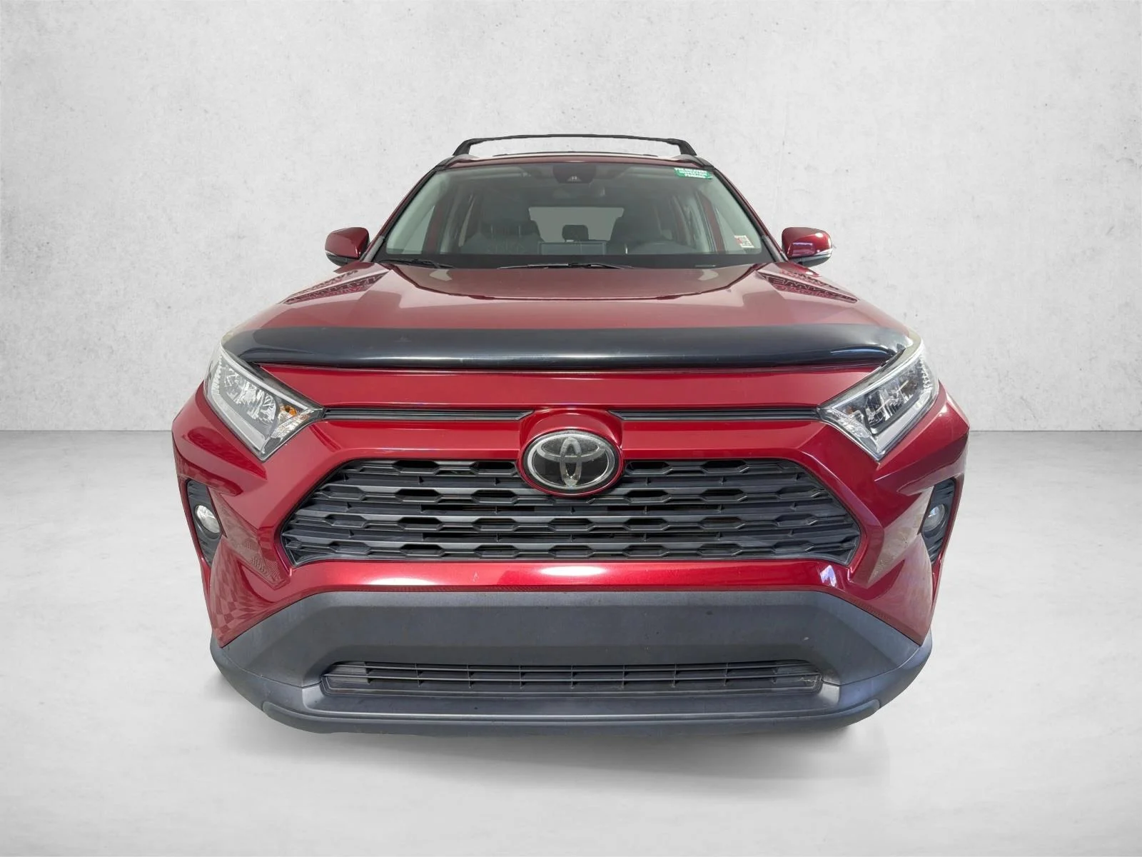 Used 2020 White Toyota XLE image 9