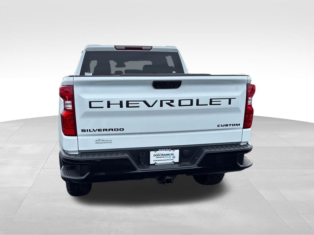 Used 2025 White Chevrolet Custom Trail Boss image 5