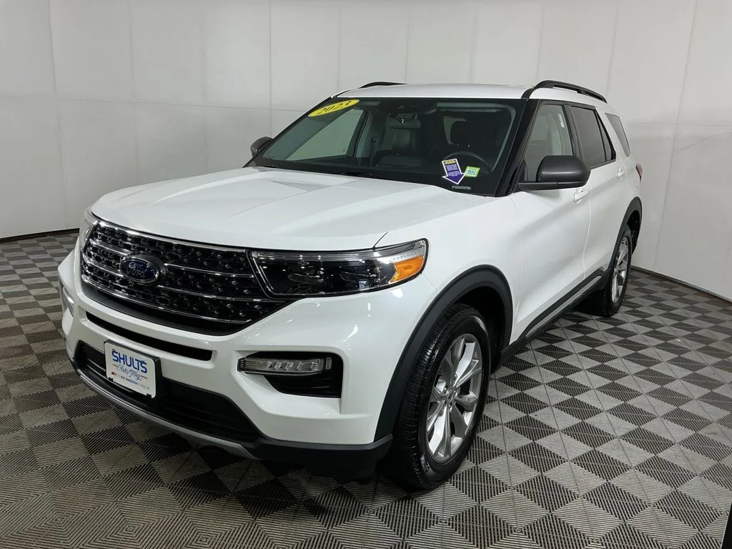 Certified Used 2023 White Ford XLT image 4